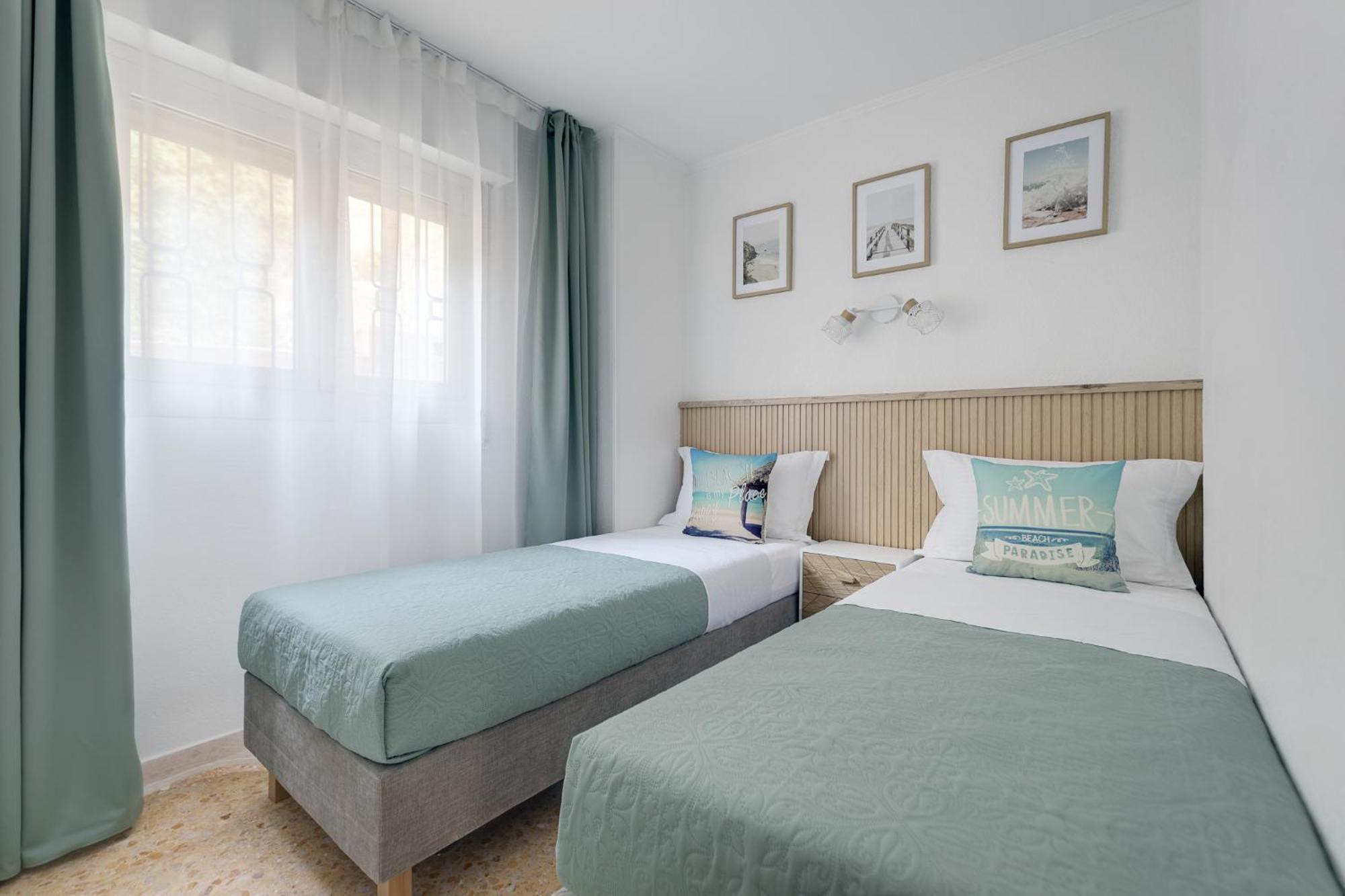 Europa Club Apartment, La Cala De Finestrat, Benidorm, Next To The Beach, Ground Floor, Air Cond Exterior photo